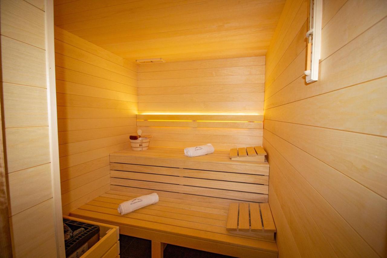 Em Gorce Resort Domki Z Sauna I Jacuzzi Waksmund Экстерьер фото